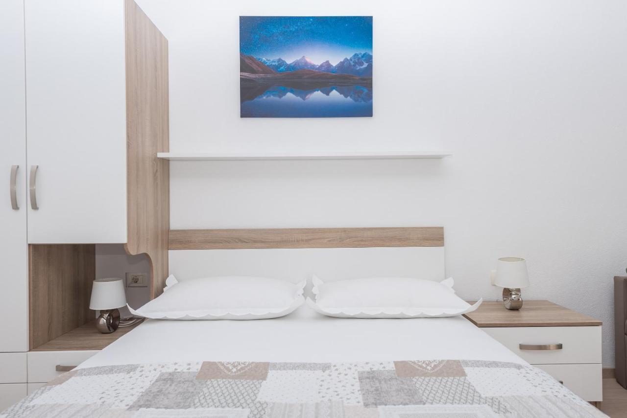 Apartmani Katarina Tučepi Exterior foto