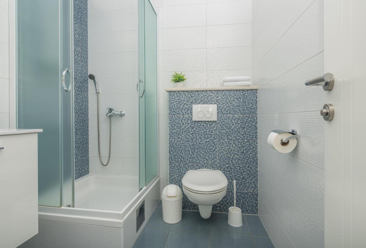 Apartmani Katarina Tučepi Exterior foto